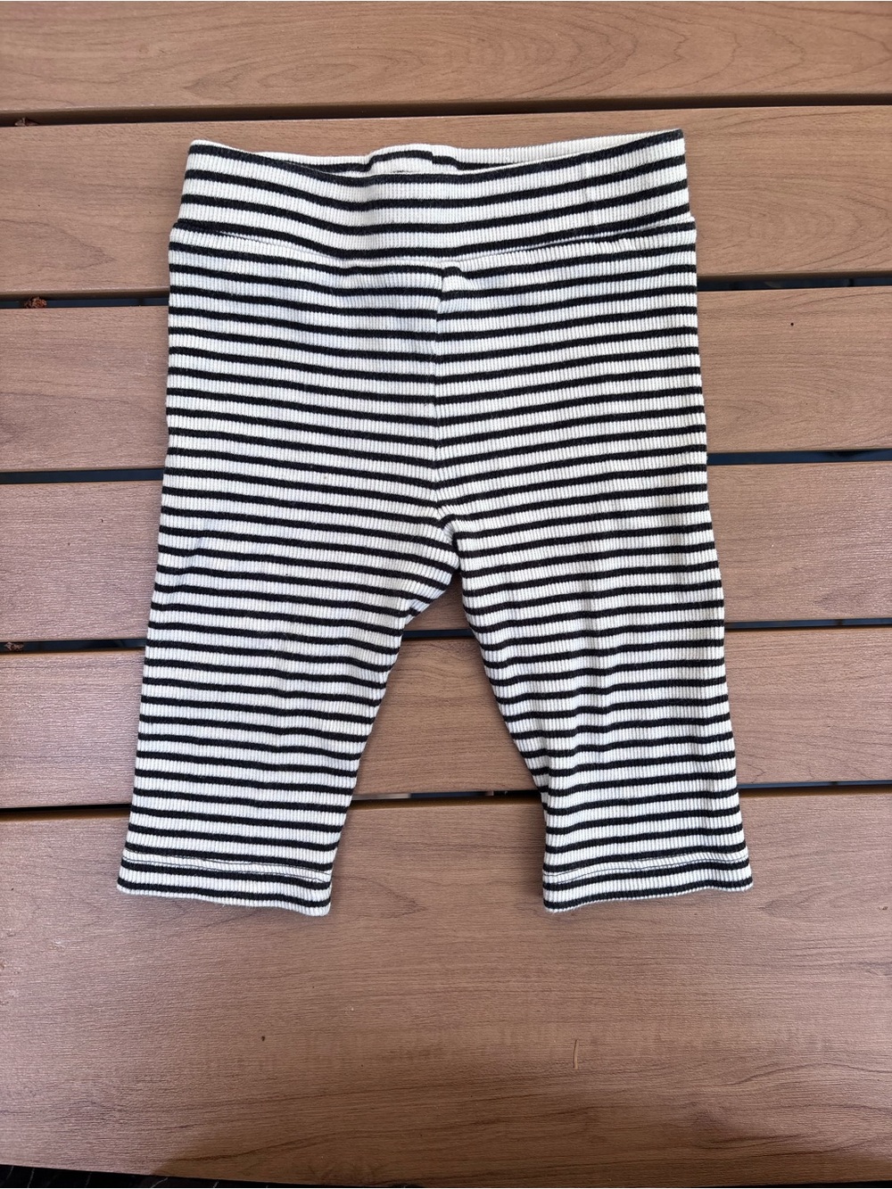 kate quinn Black & White Striped Ribbed Leggings